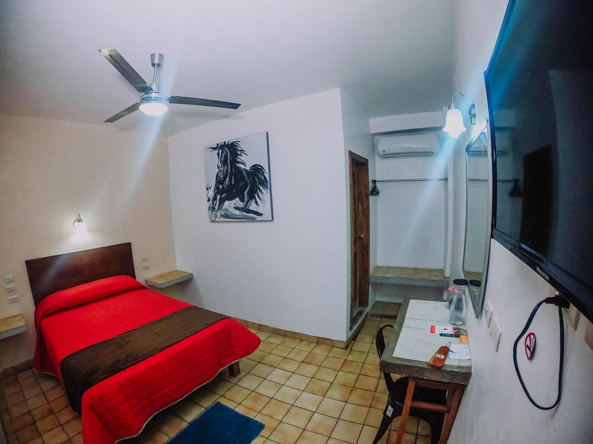 Hotel Cervantino Tapachula Kültér fotó