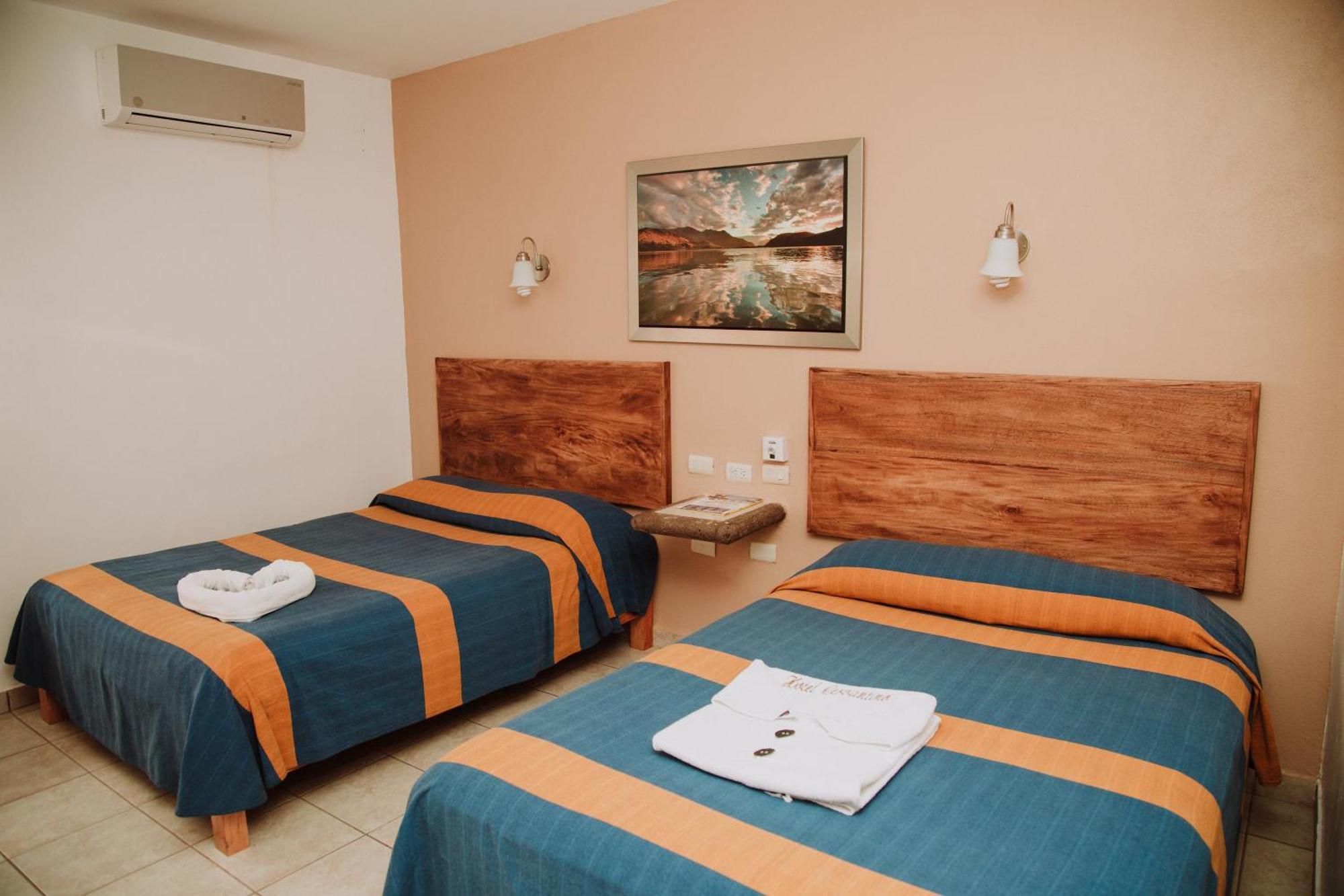 Hotel Cervantino Tapachula Kültér fotó