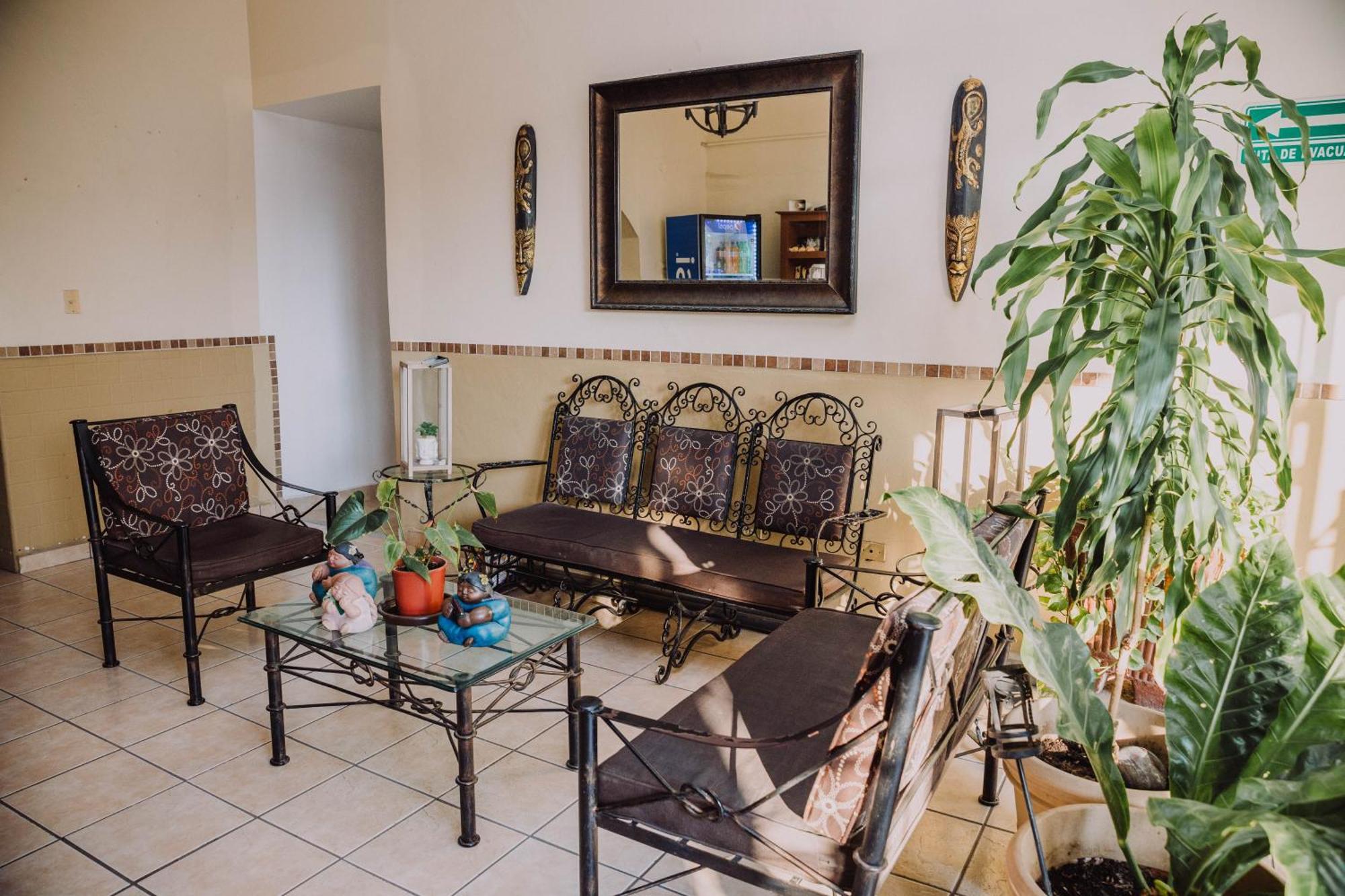 Hotel Cervantino Tapachula Kültér fotó