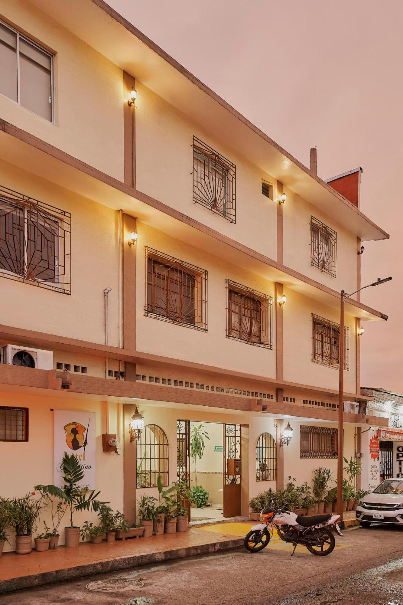 Hotel Cervantino Tapachula Kültér fotó