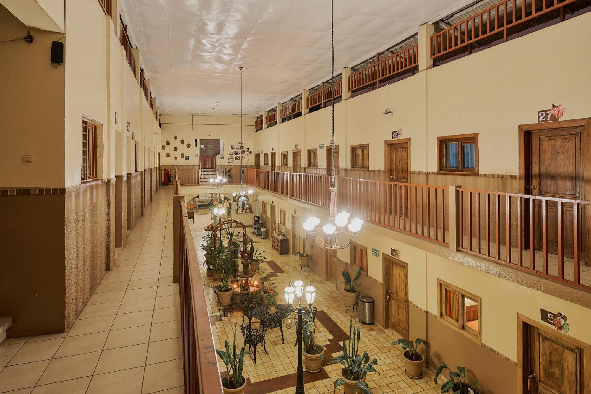 Hotel Cervantino Tapachula Kültér fotó