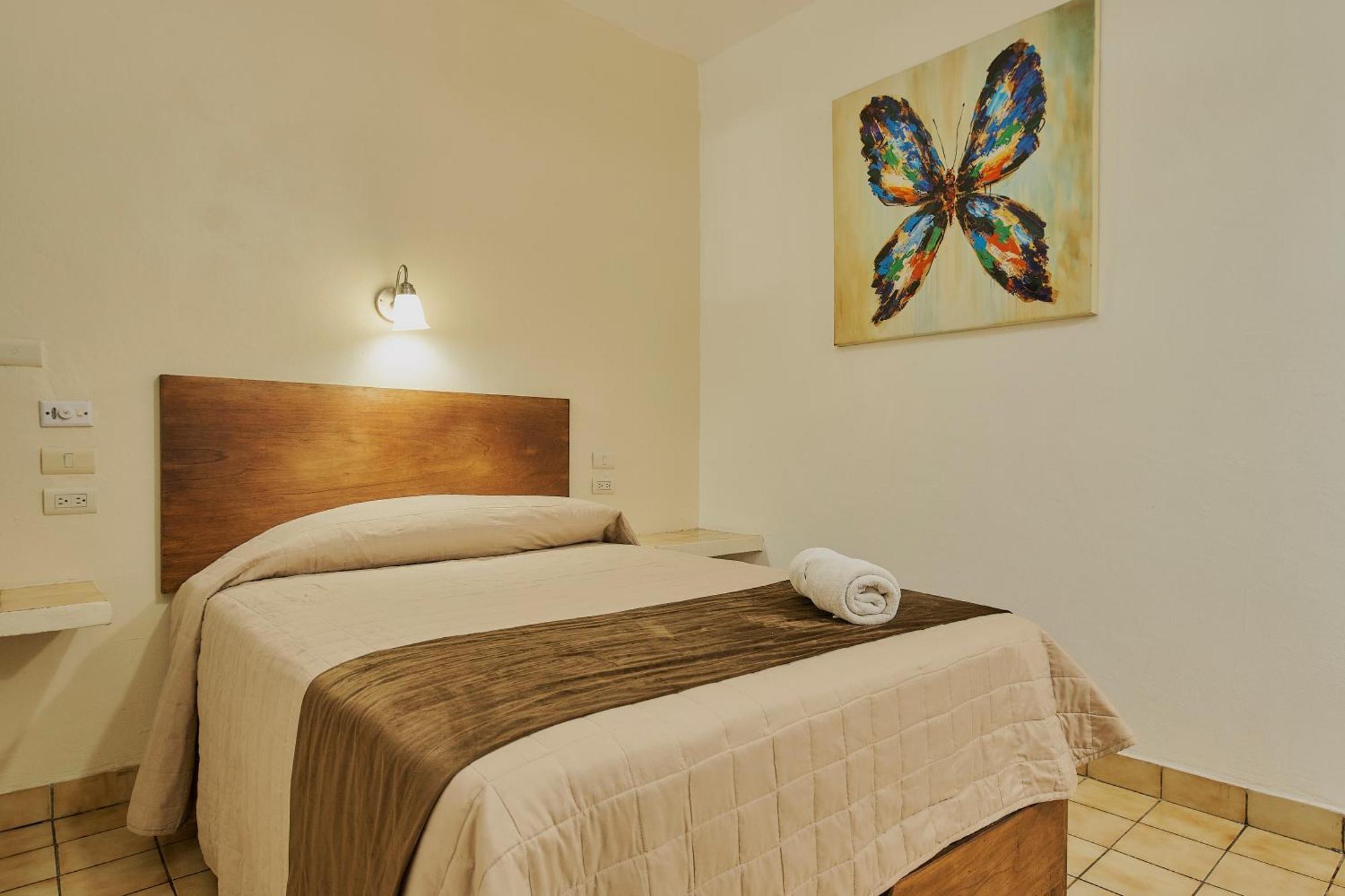 Hotel Cervantino Tapachula Kültér fotó