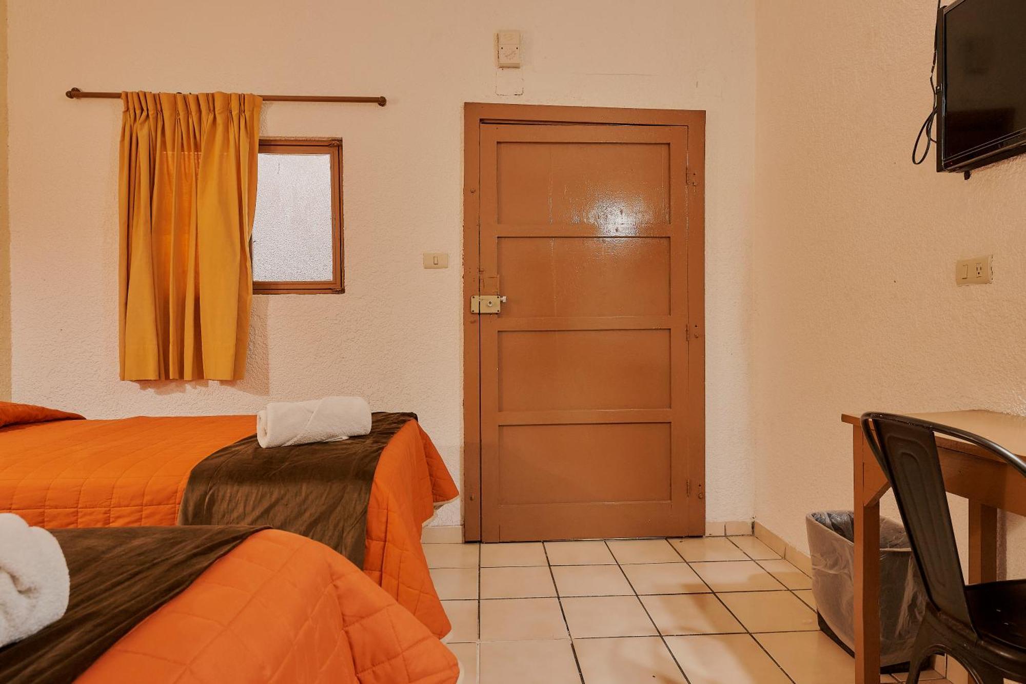 Hotel Cervantino Tapachula Kültér fotó