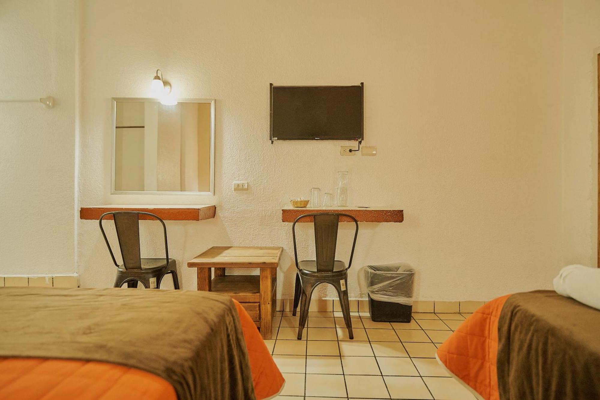Hotel Cervantino Tapachula Kültér fotó