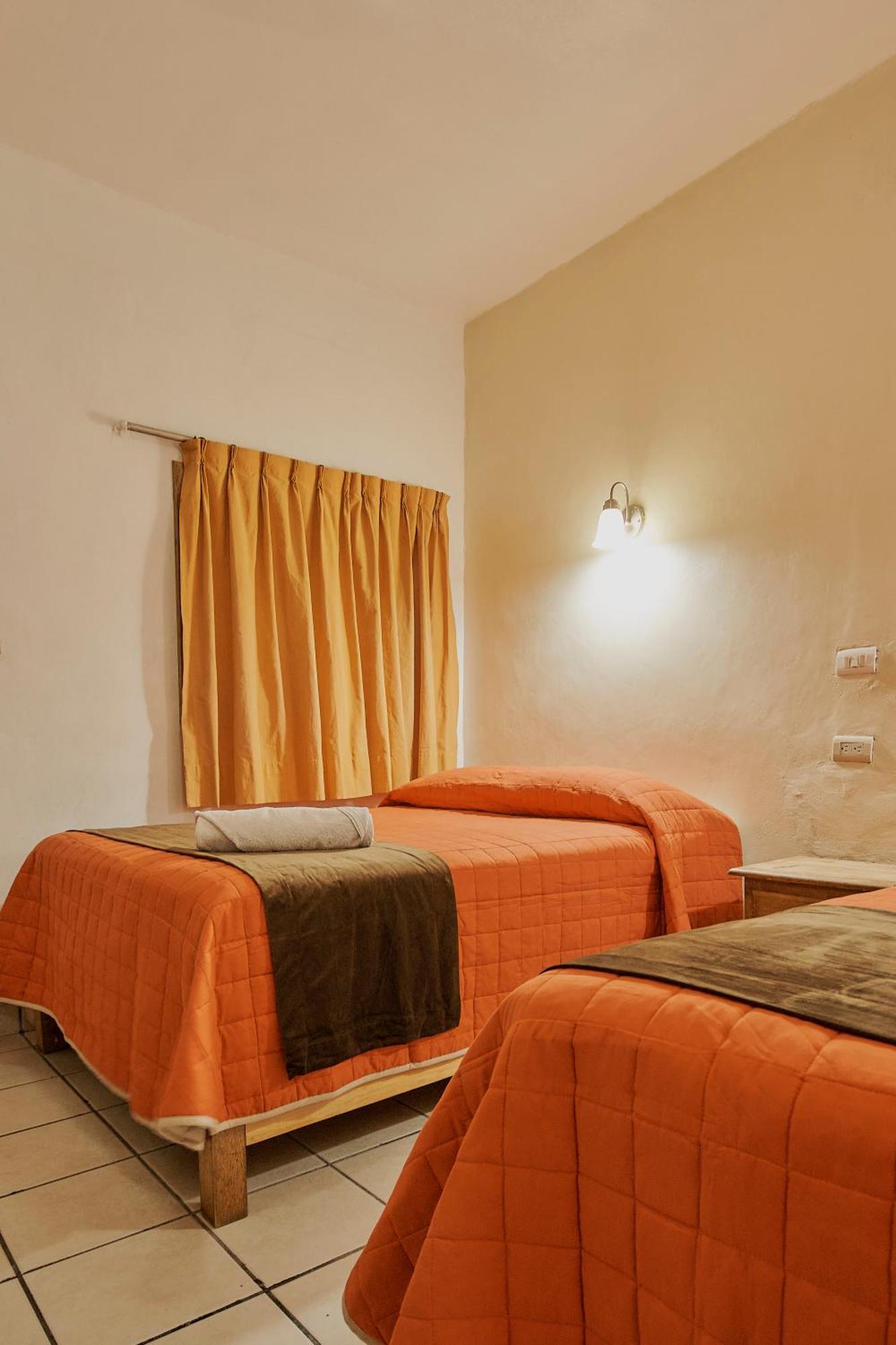 Hotel Cervantino Tapachula Kültér fotó